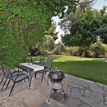 Ares Garden House - Nea Moudania Halkidiki Pension Buitenkant foto