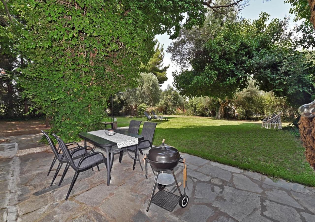 Ares Garden House - Nea Moudania Halkidiki Pension Buitenkant foto