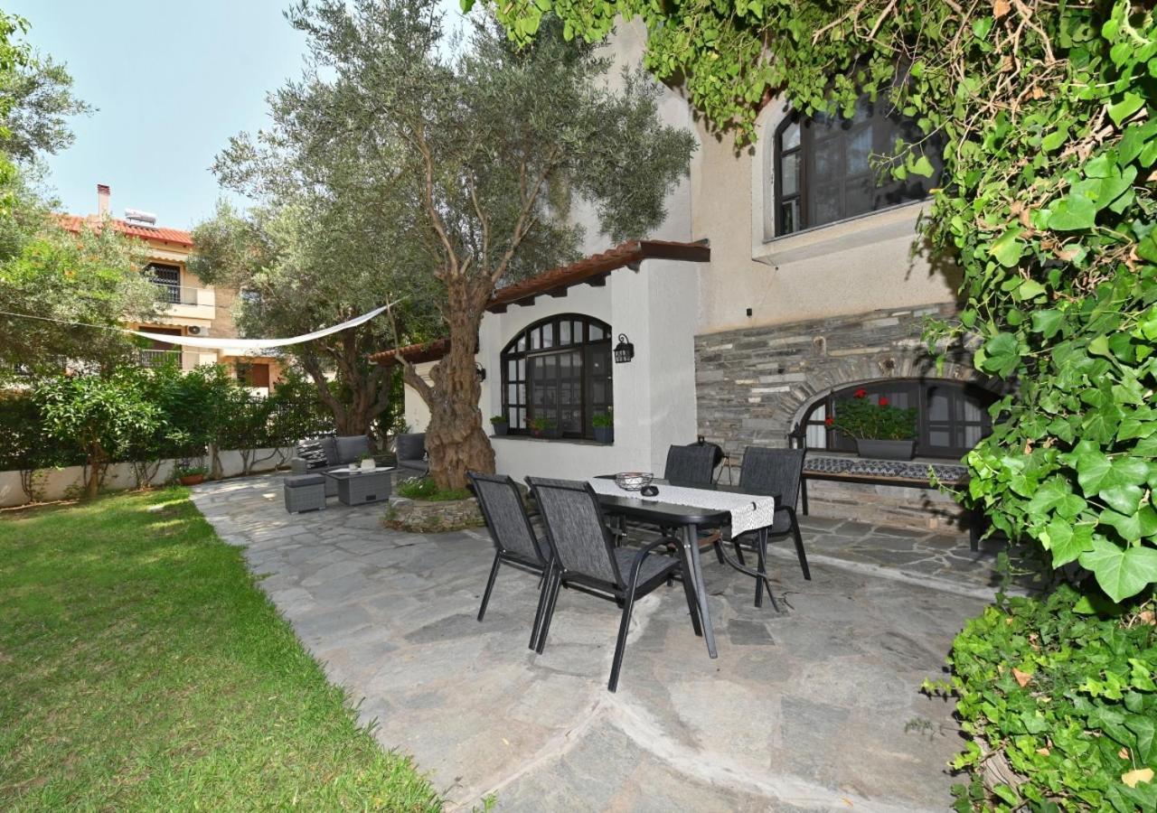 Ares Garden House - Nea Moudania Halkidiki Pension Buitenkant foto