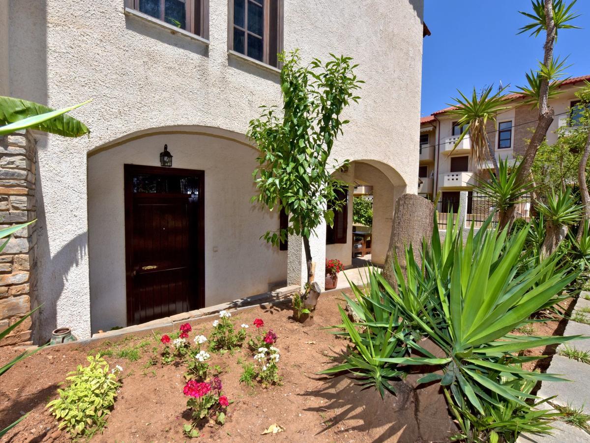 Ares Garden House - Nea Moudania Halkidiki Pension Buitenkant foto